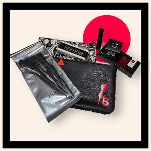 IPSY SET BETTY BOOP BAGS & COSMETIC